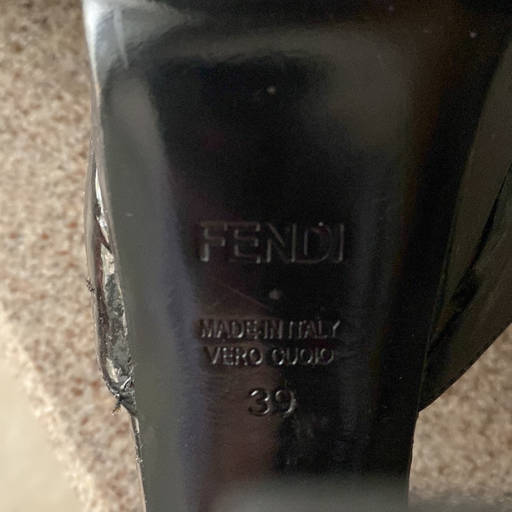FENDI Black Patent Leather T Strap Peep Toe Platform Sandals - Picture 12 of 13